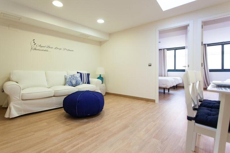 Apartments Ole - Albareda 24 เซบีญา ภายนอก รูปภาพ